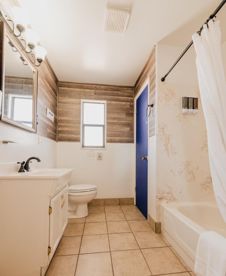 1 Or 3 Bedroom Apartment With Full Kitchen Page Exterior photo