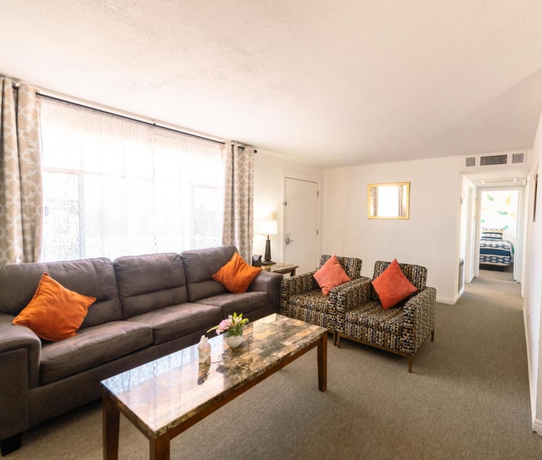 1 Or 3 Bedroom Apartment With Full Kitchen Page Exterior photo