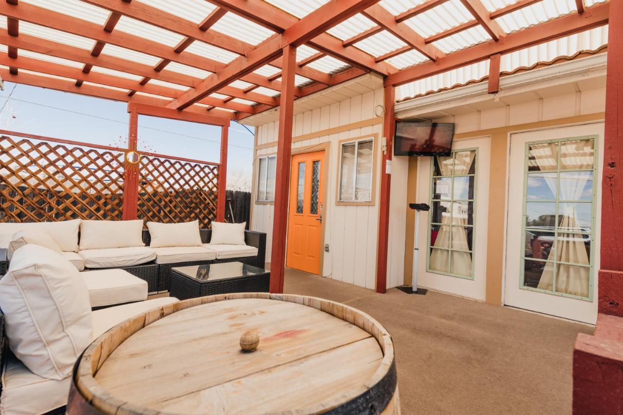 1 Or 3 Bedroom Apartment With Full Kitchen Page Exterior photo