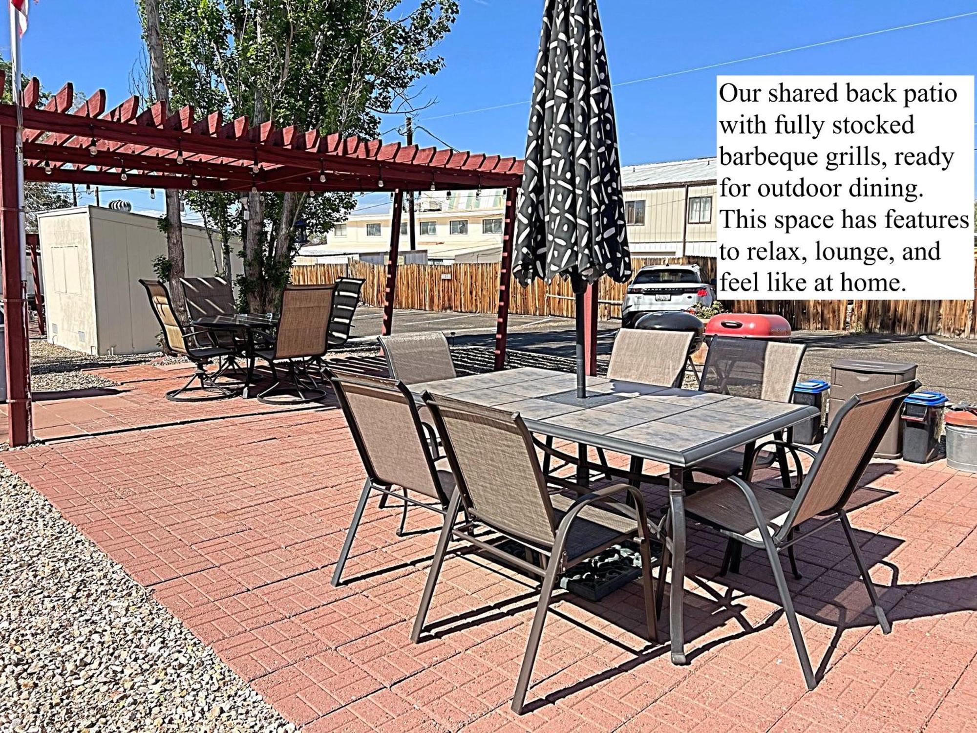 1 Or 3 Bedroom Apartment With Full Kitchen Page Exterior photo